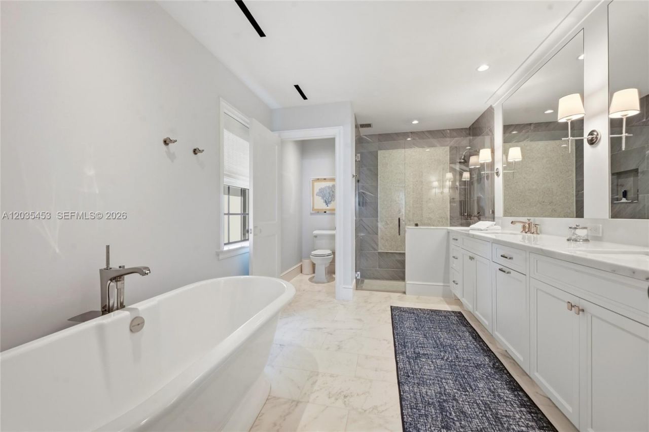 135 Chilean Ave, Palm Beach, FL 33480 Photo