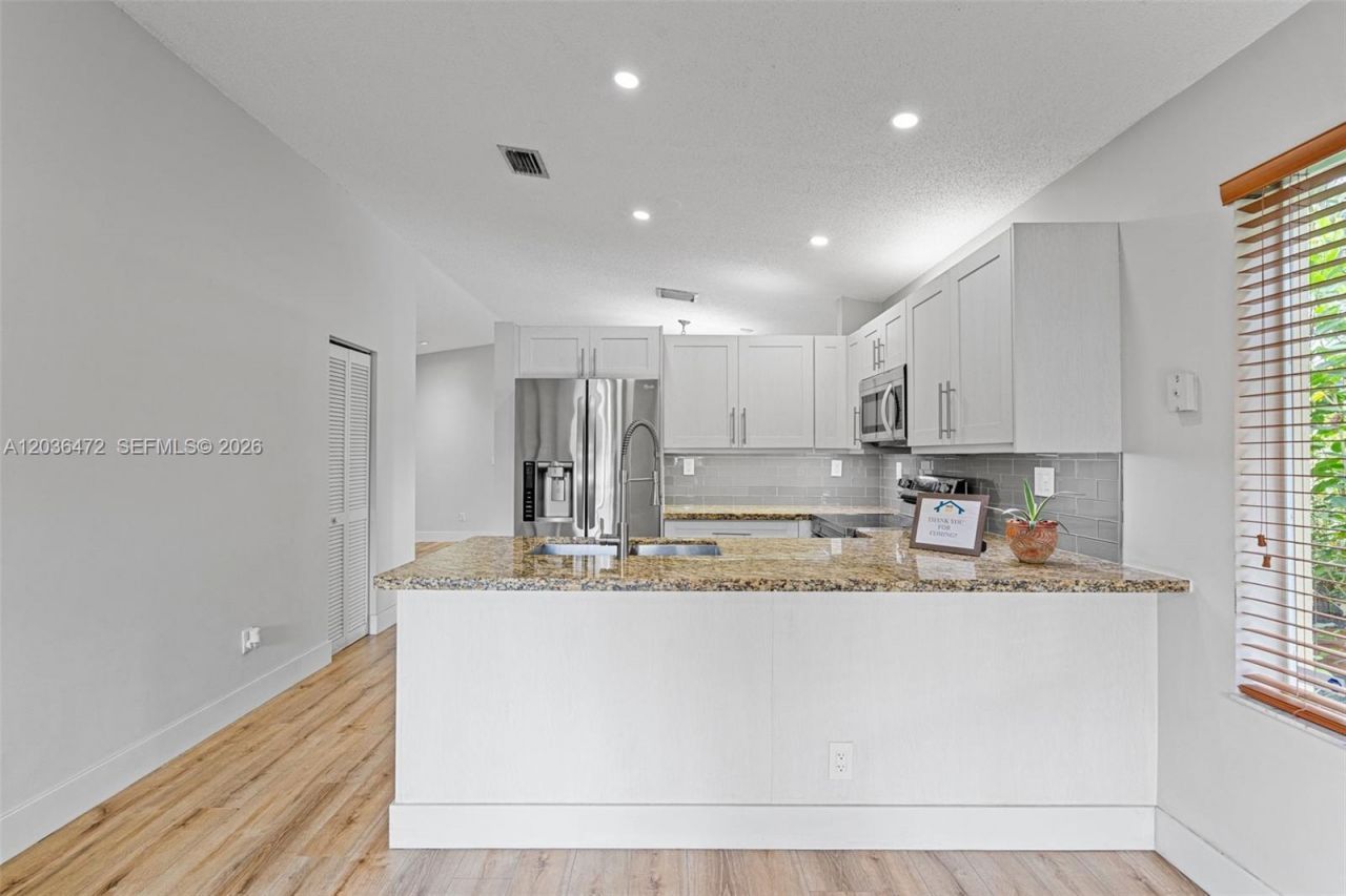 14365 SW 175th Ter, Miami, FL 33177 Photo