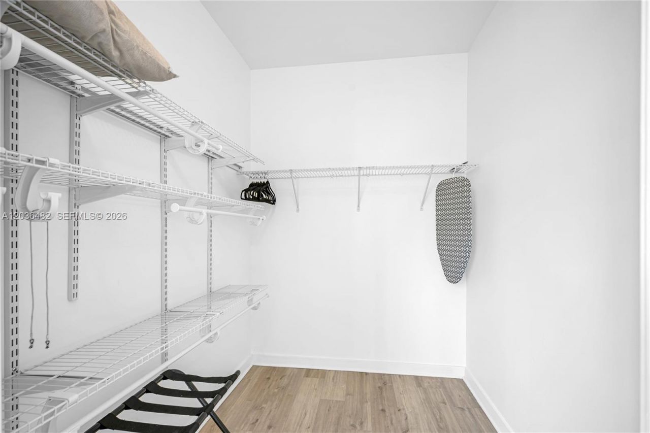 170 NW 158th St , Unit 2, Miami, FL 33169 Photo