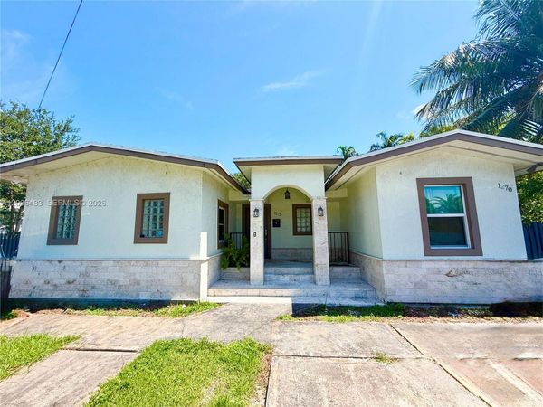 1272 NE 145th St , Miami, FL 33161