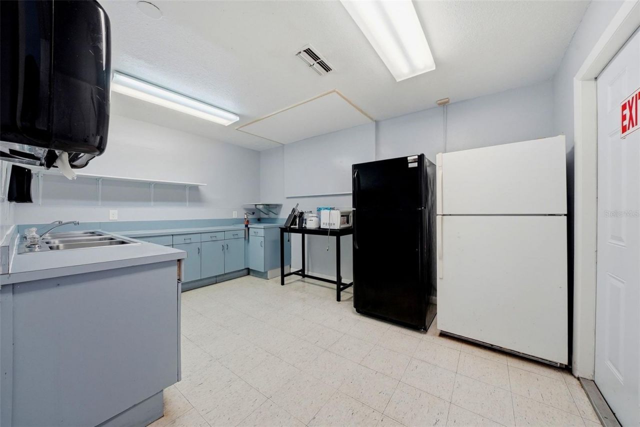 2886 Whitney Road, Clearwater, FL 33760 Photo