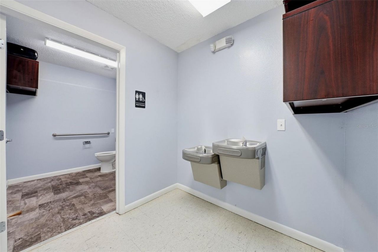 2886 Whitney Road, Clearwater, FL 33760 Photo