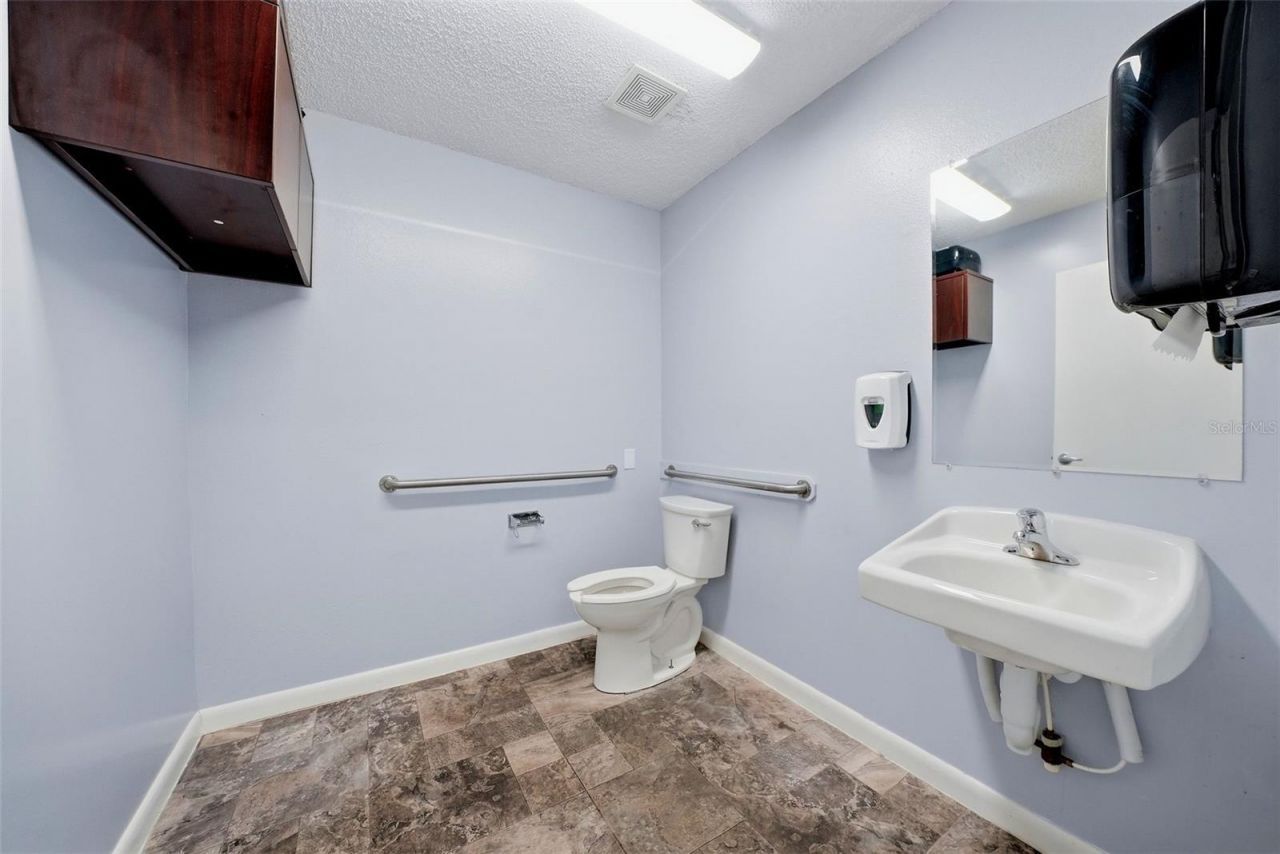 2886 Whitney Road, Clearwater, FL 33760 Photo