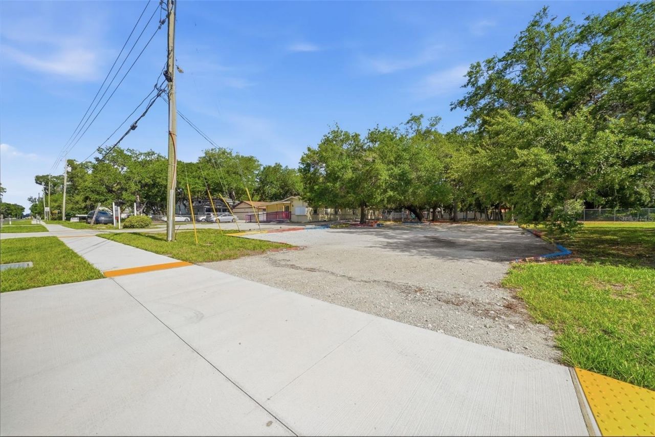2886 Whitney Road, Clearwater, FL 33760 Photo