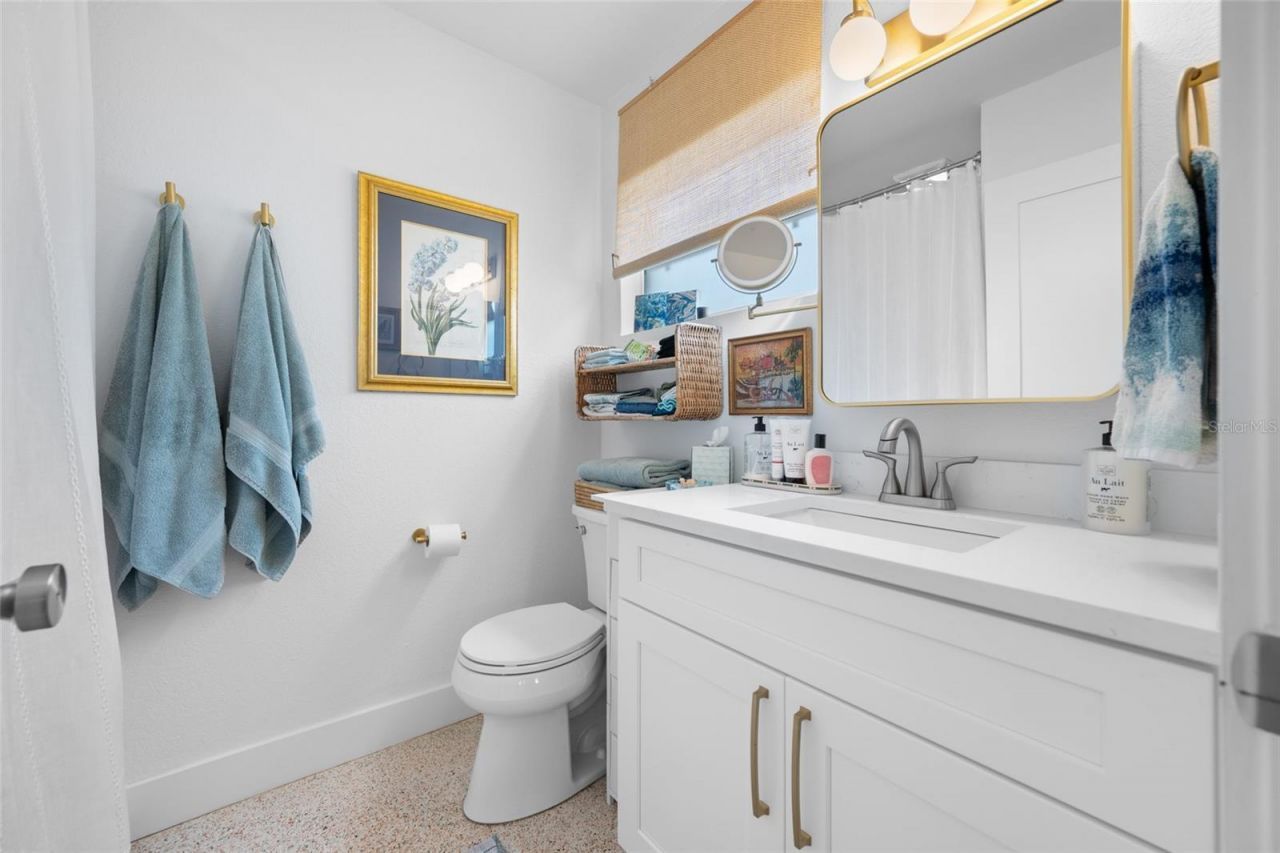 560 79th Street S, Saint Petersburg, FL 33707 Photo