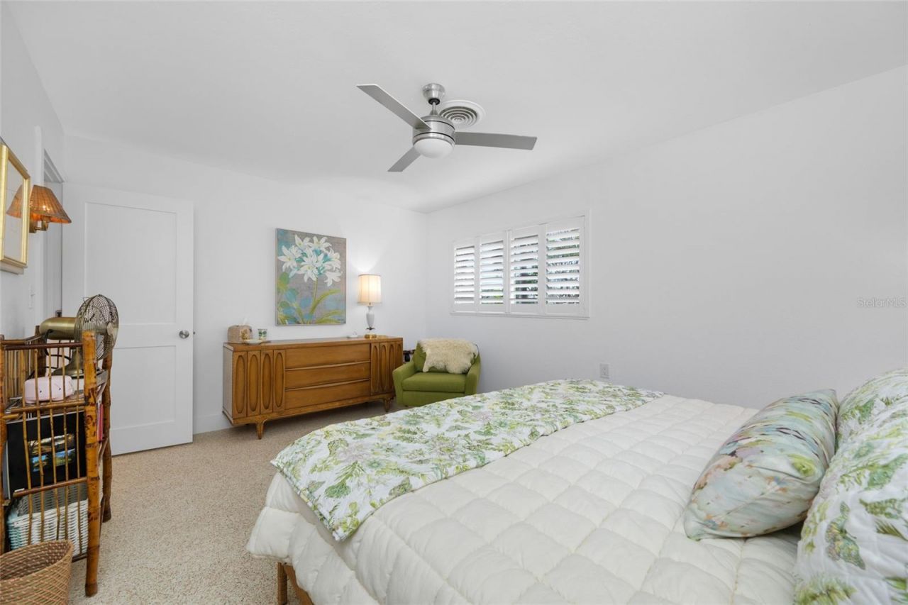 560 79th Street S, Saint Petersburg, FL 33707 Photo