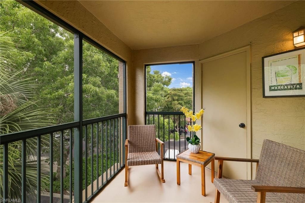 8940 Colonnades Ct E, Unit 731, Bonita Springs, FL 34135 Photo