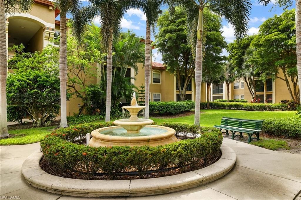 8940 Colonnades Ct E, Unit 731, Bonita Springs, FL 34135 Photo