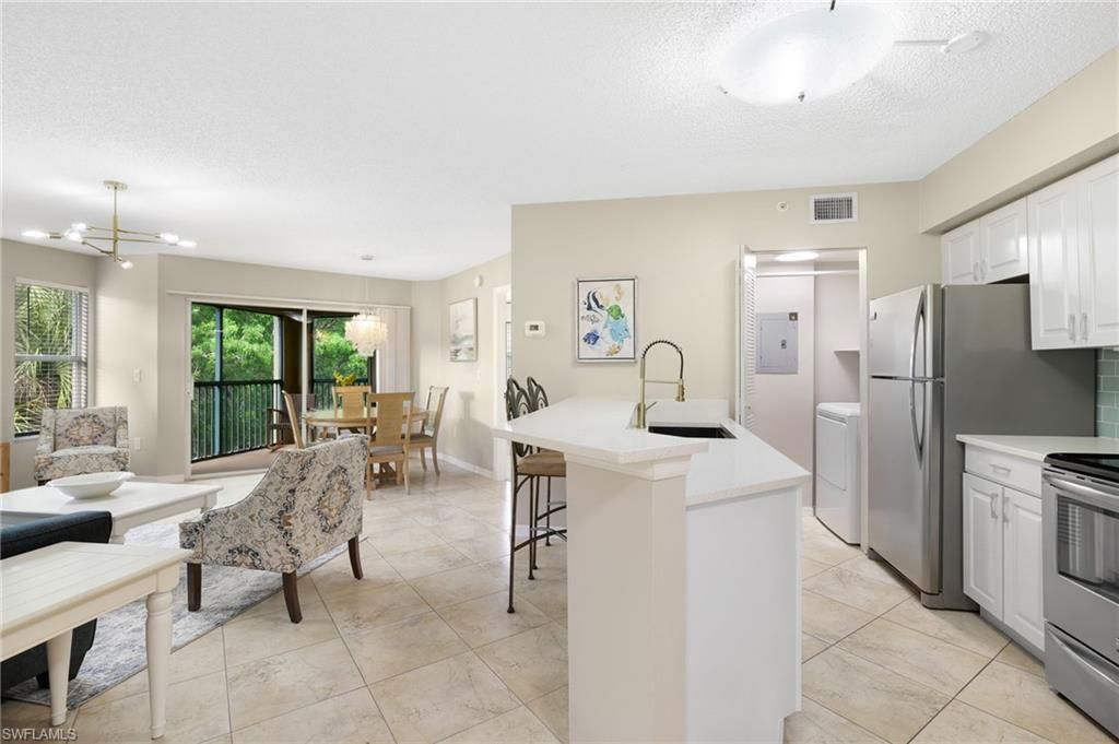 8940 Colonnades Ct E, Unit 731, Bonita Springs, FL 34135 Photo