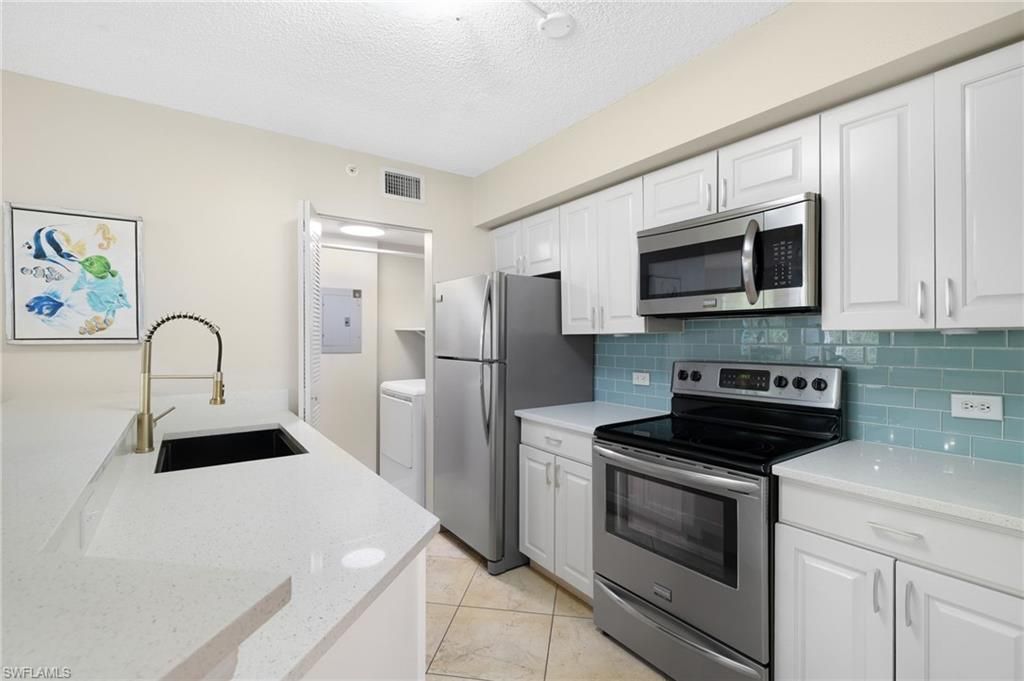 8940 Colonnades Ct E, Unit 731, Bonita Springs, FL 34135 Photo