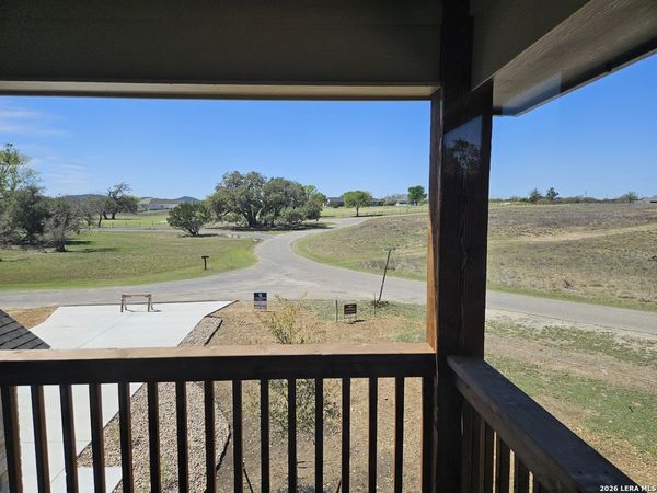 181 DEERWOOD CIR, Bandera, TX 78003