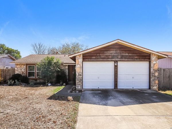 7030 Settlers Rdg, Leon Valley, TX 78238