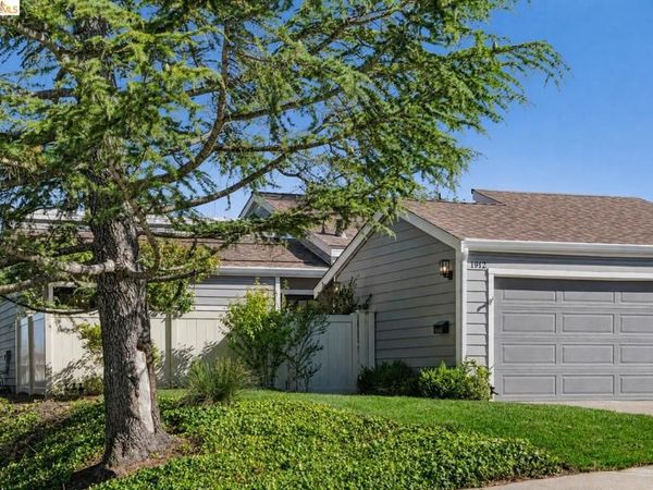 1912 Ascot Dr, Moraga, CA 94556