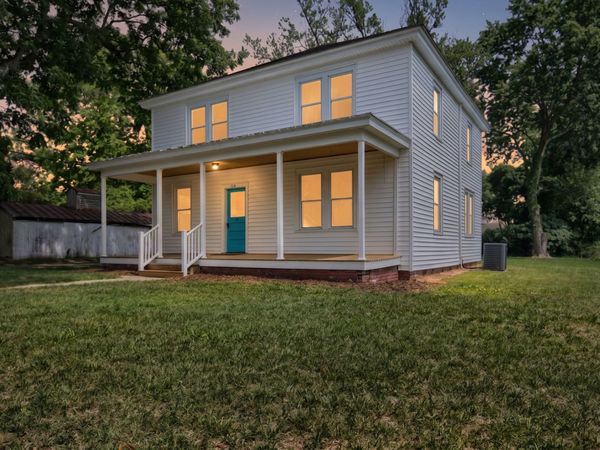 326 6th Street , West Point, VA 23181
