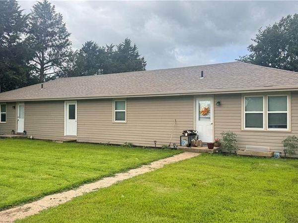 505 N Elmira Street, Highland, KS 66035