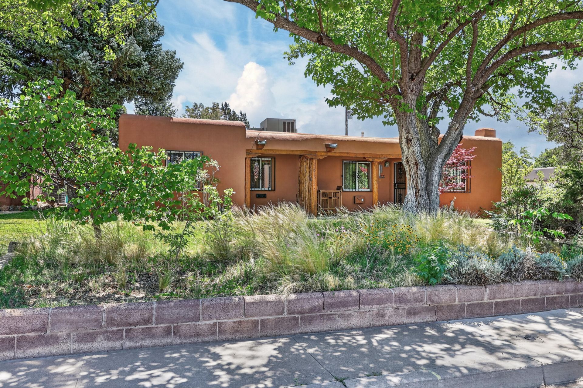 600 Valencia Drive Ne, Albuquerque, NM 87108 Main Photo