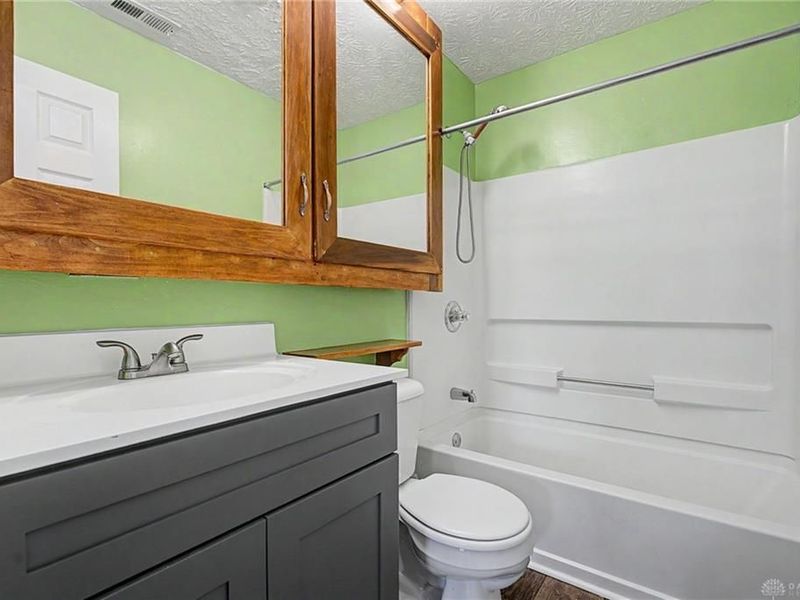 1562 Farrington Drive, Kettering, OH 45420 Photo 24