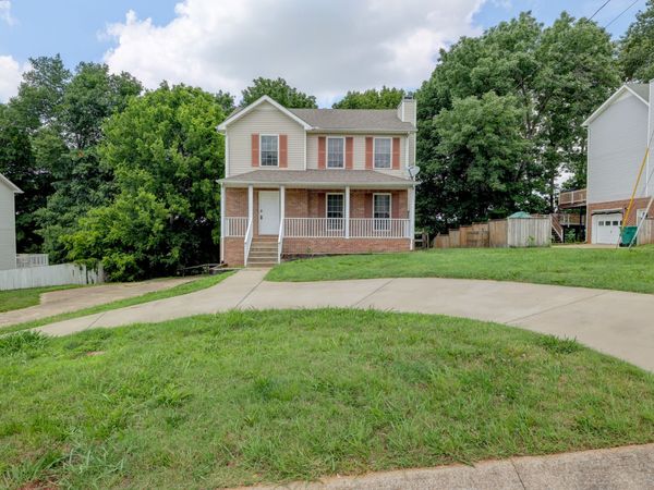 2587 Elkmont Dr , Clarksville, TN 37040
