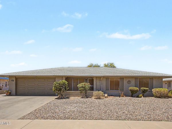 14044 N Lakeforest Drive, Sun City, AZ 85351
