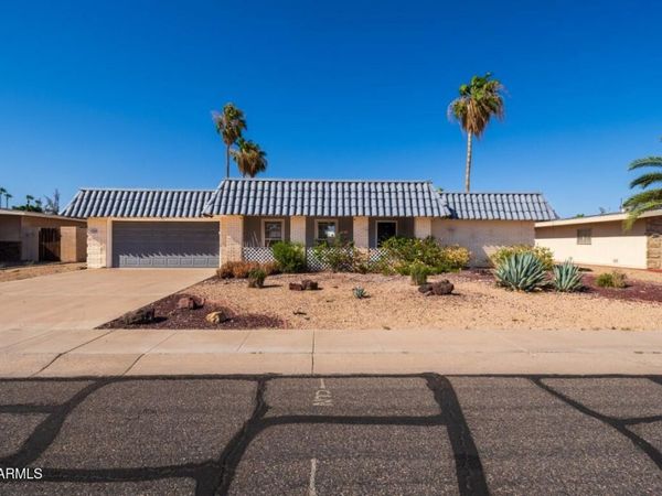 10706 W PINION Lane, Sun City, AZ 85373