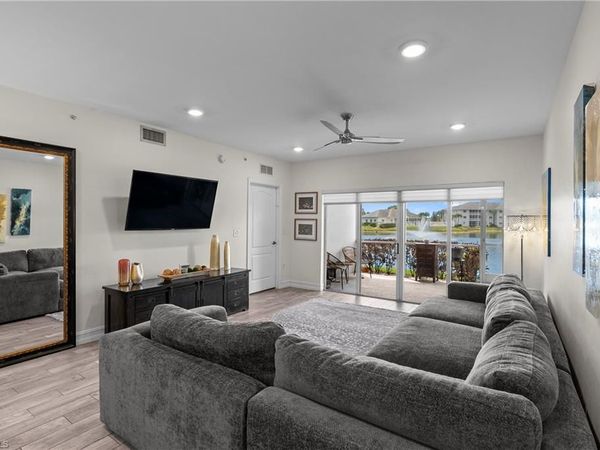 7812 Regal Heron CIR, Unit 103, NAPLES, FL 34104