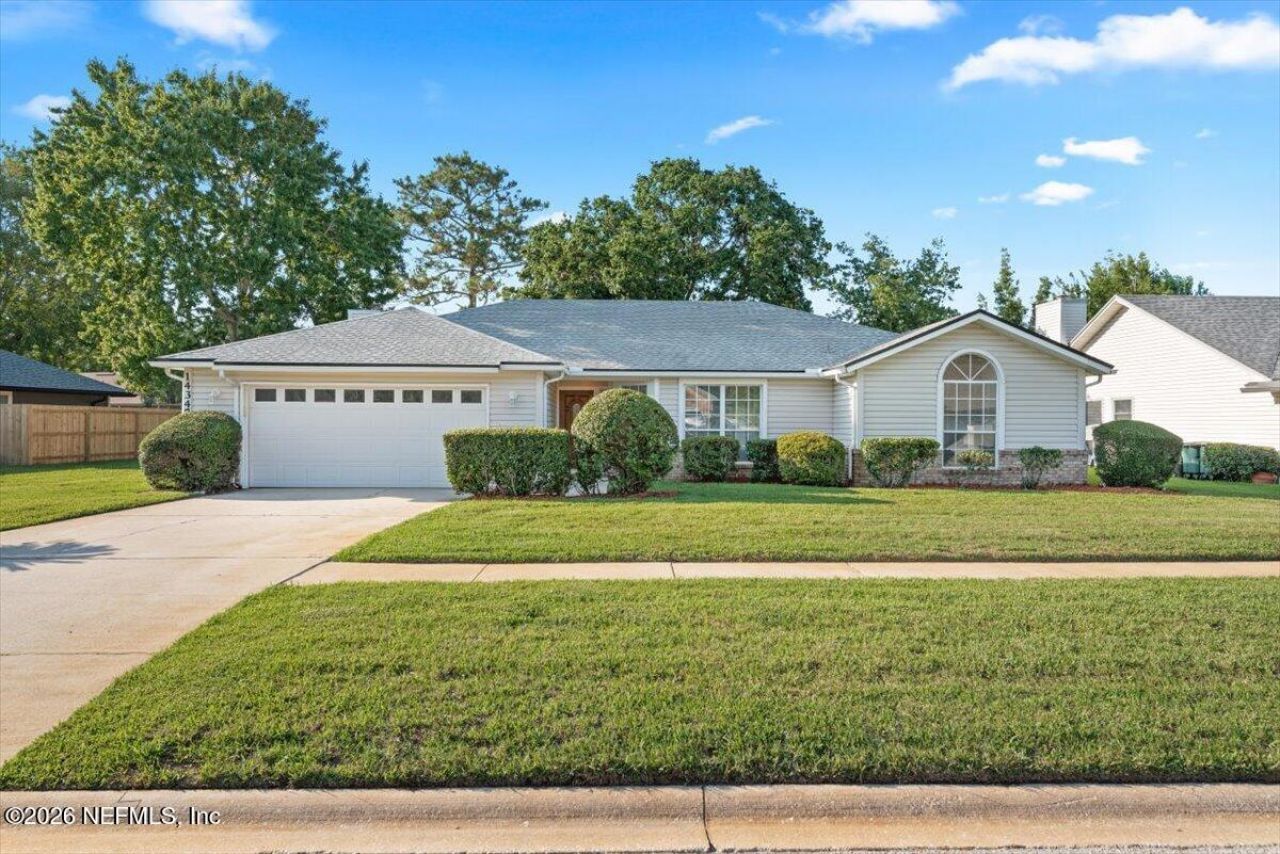 14347 Crystal Cove Drive S, Jacksonville, FL 32224 Main Photo