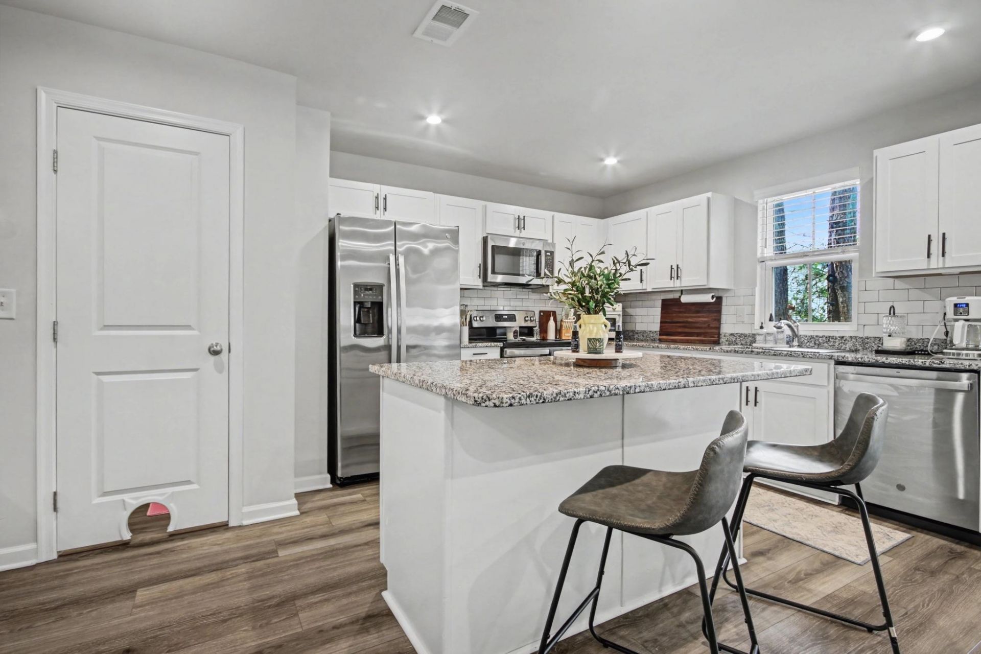 608 Montenegro Way  Photo 8