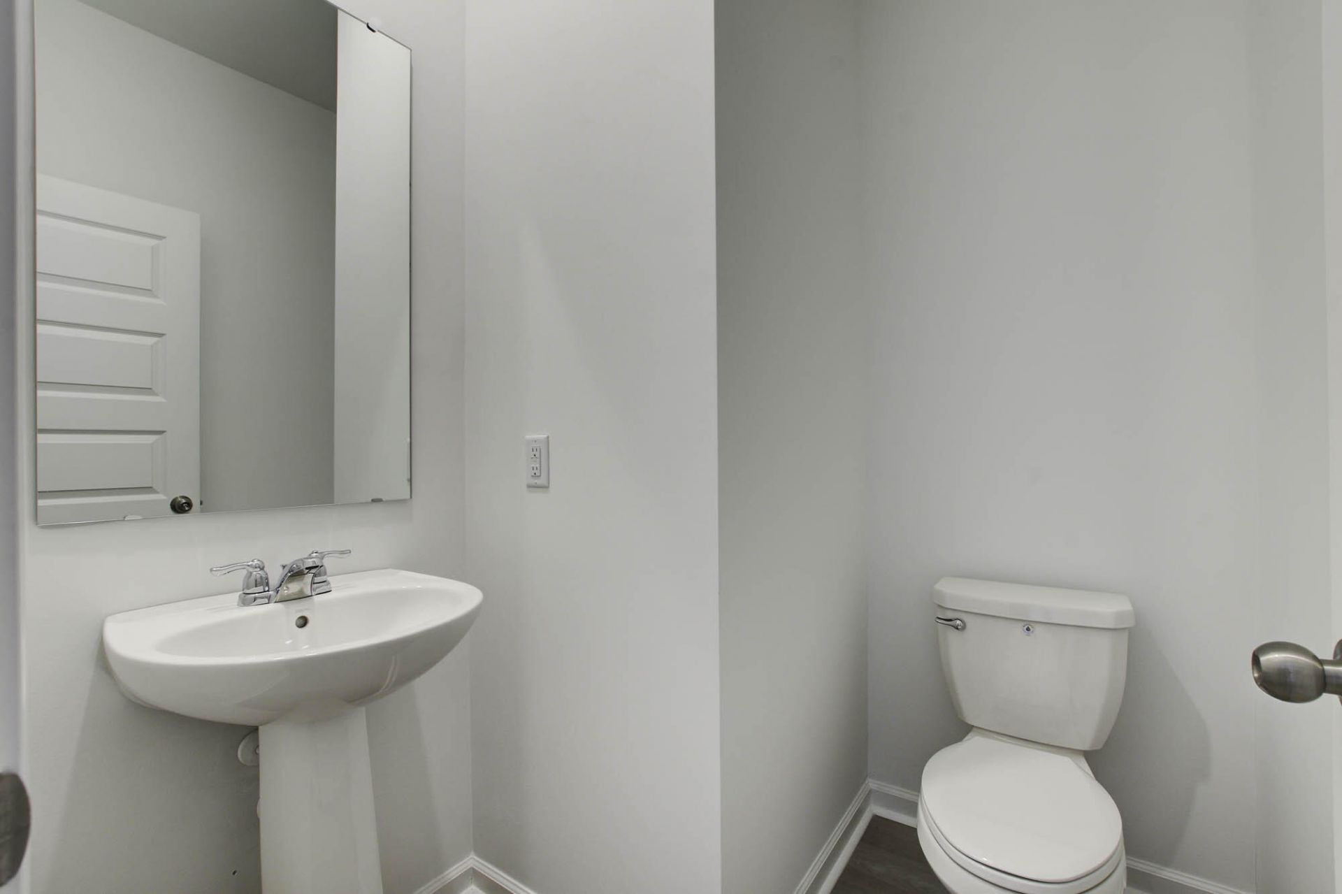 105 Pine Gate Drive Photo 11