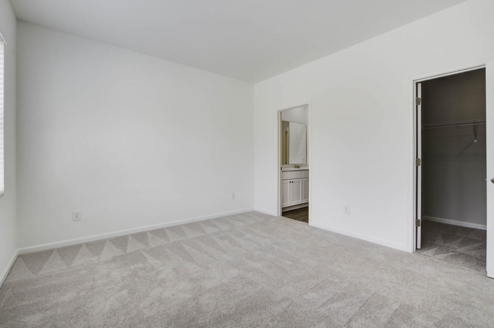 105 Pine Gate Drive Photo 14