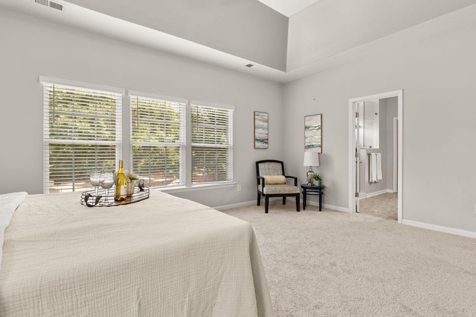 5255 Lenora Drive Photo 25