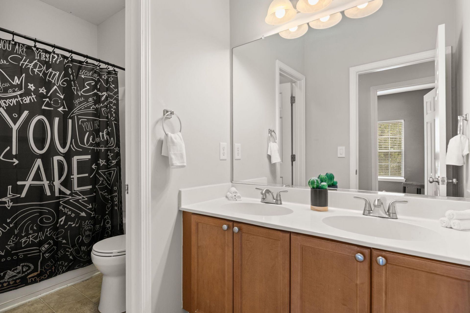 5255 Lenora Drive Photo 32