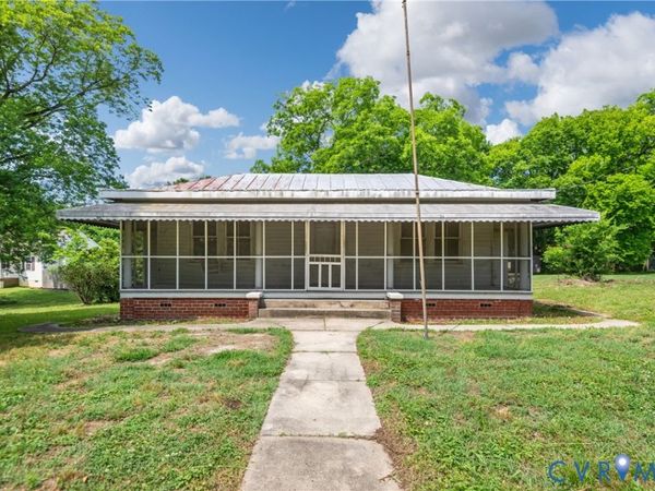 21522 Ferndale Avenue , Petersburg, VA 23803