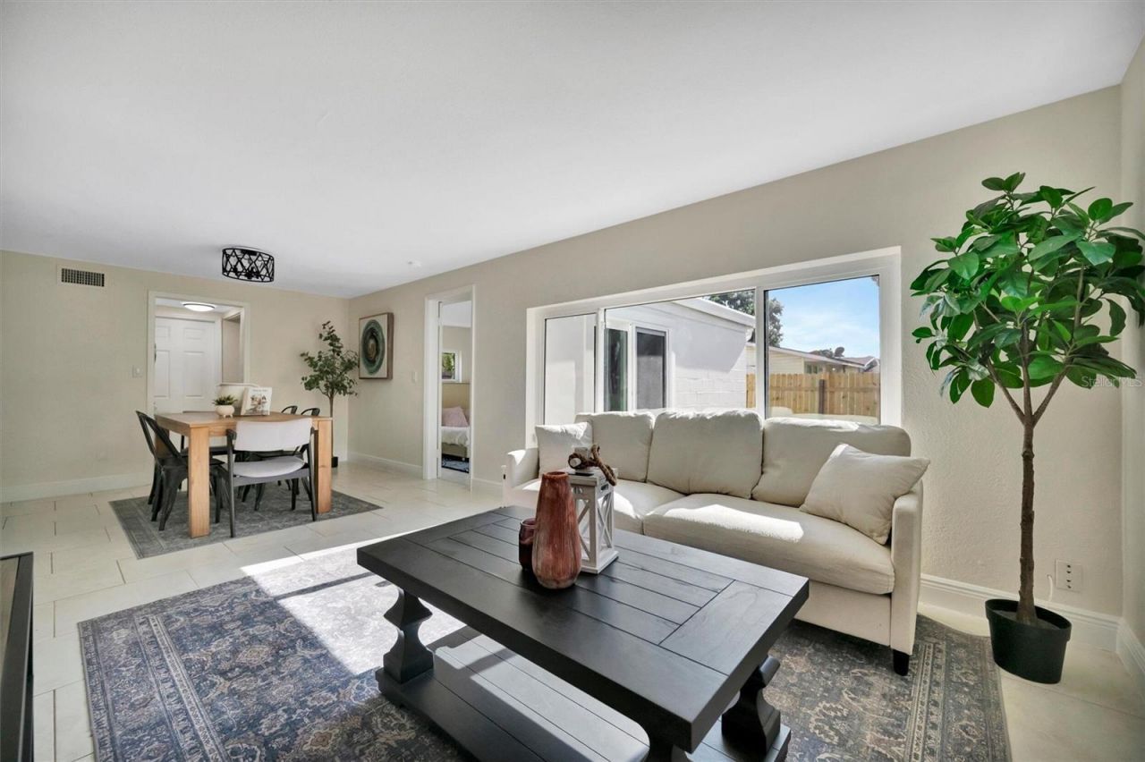 2600 40th Avenue N, Saint Petersburg, FL 33714 Photo