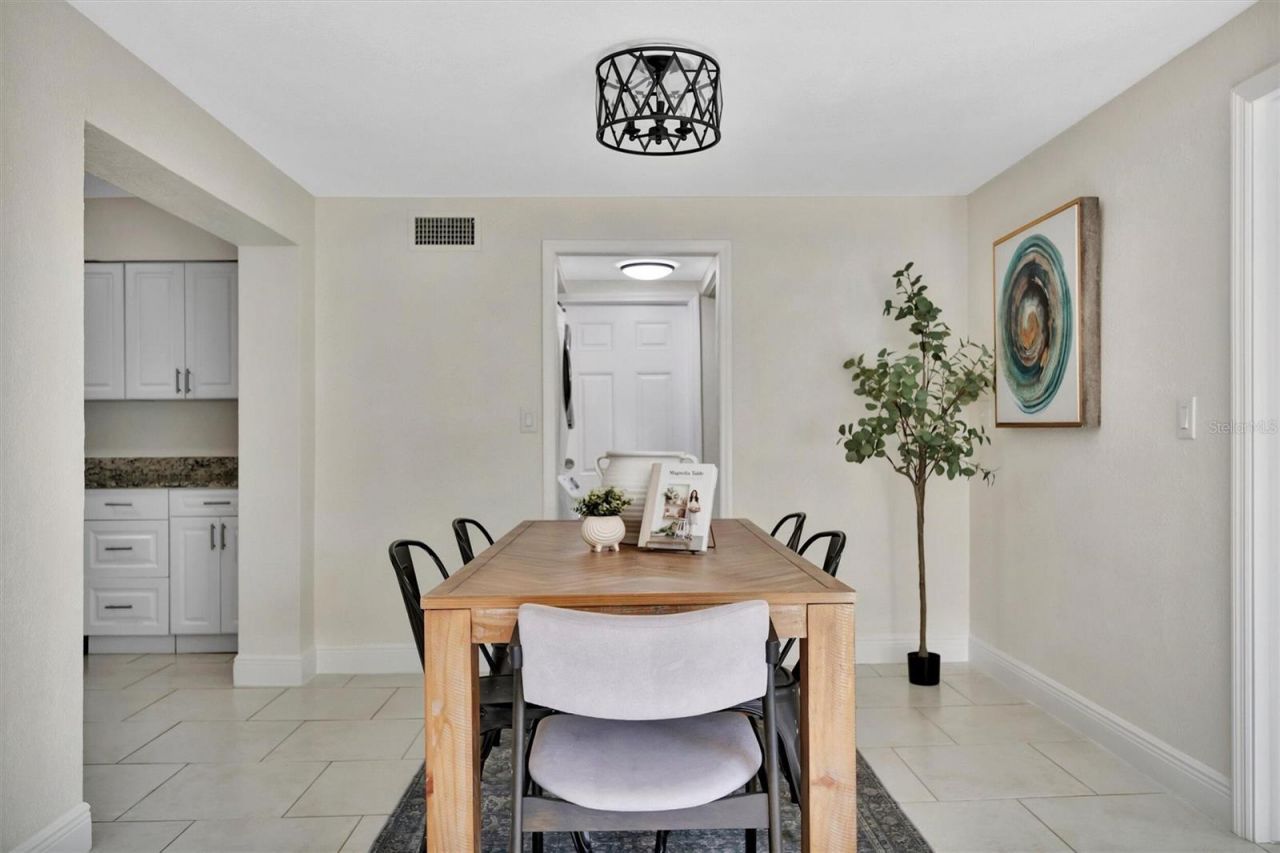 2600 40th Avenue N, Saint Petersburg, FL 33714 Photo