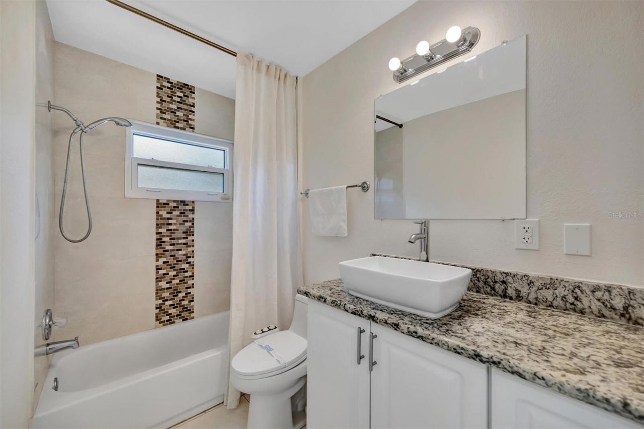 2600 40th Avenue N, Saint Petersburg, FL 33714 Photo