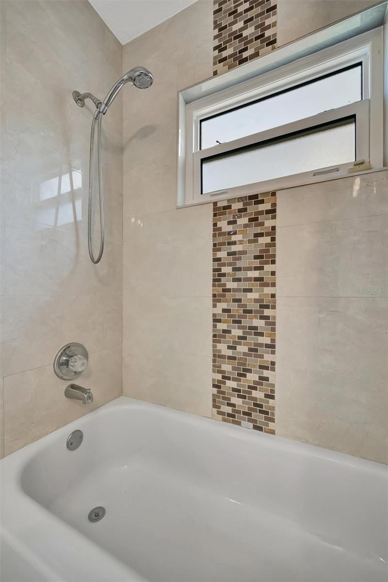 2600 40th Avenue N, Saint Petersburg, FL 33714 Photo