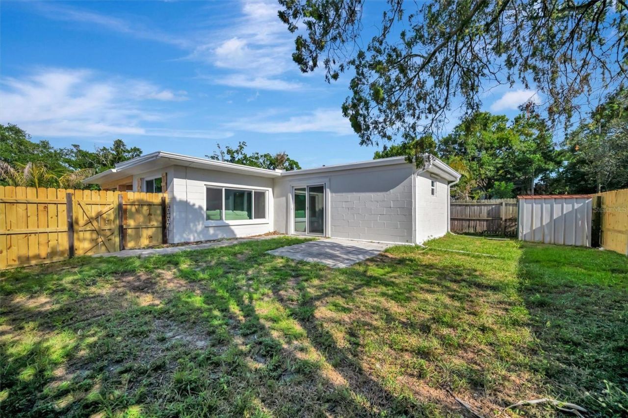 2600 40th Avenue N, Saint Petersburg, FL 33714 Photo