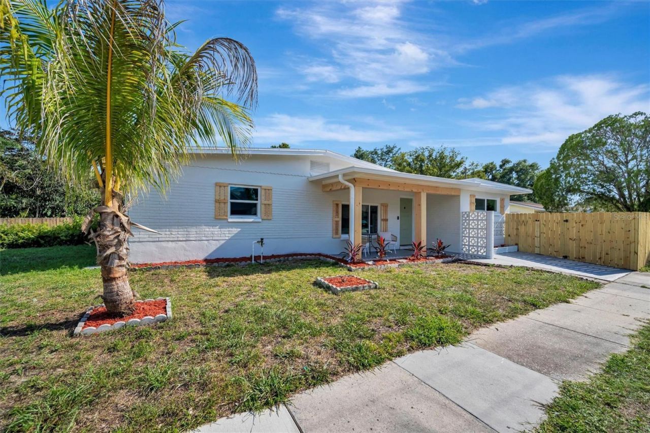 2600 40th Avenue N, Saint Petersburg, FL 33714 Photo