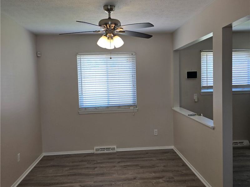 16811 Priebe Avenue, Cleveland, OH 44128 Photo 8