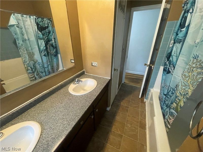 3778 Brainard Road, Woodmere, OH 44122 Photo 24