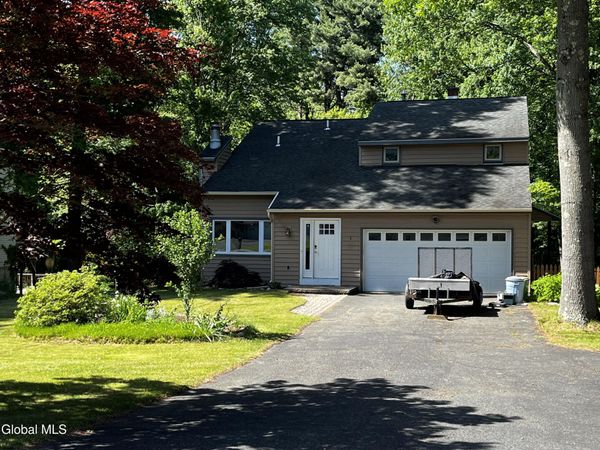 3287 E Old State Road, Schenectady, NY 12303