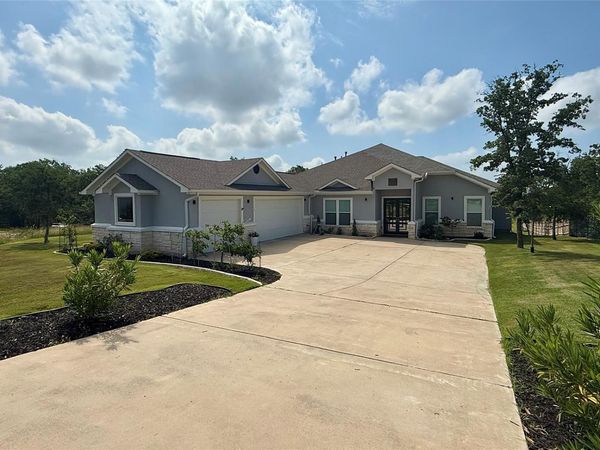 111 Tylee CIR , Bastrop, TX 78602