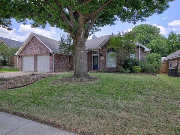 2017 Melissa Diane Street, Mansfield, TX 76063