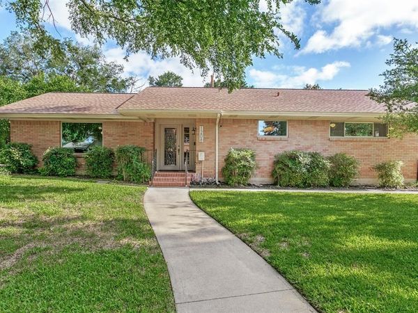 1208 Amherst Drive, Denton, TX 76201