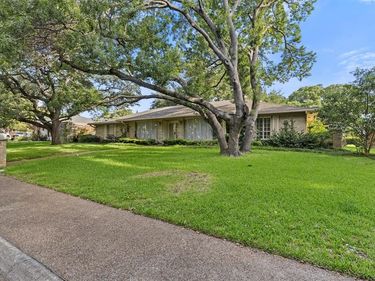 6907 Hillwood Lane, Dallas, TX 75248