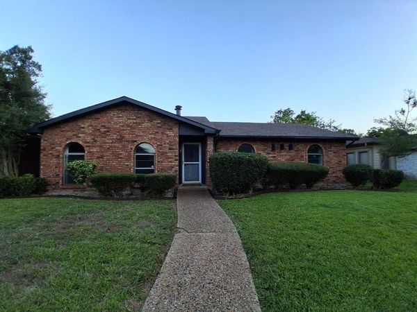 1334 Paris Drive , Garland, TX 75040