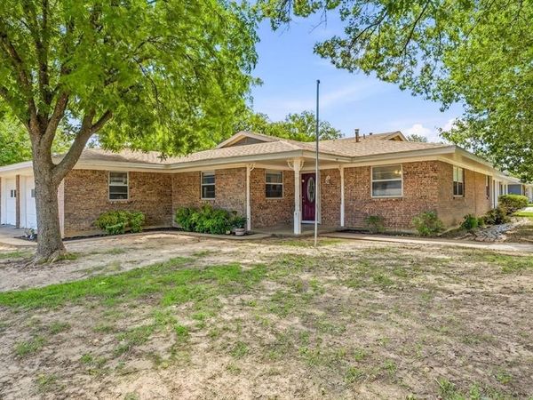 1787 N Mccart Street, Stephenville, TX 76401