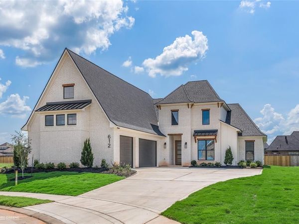 612 Danube Circle , Bossier City, LA 71111