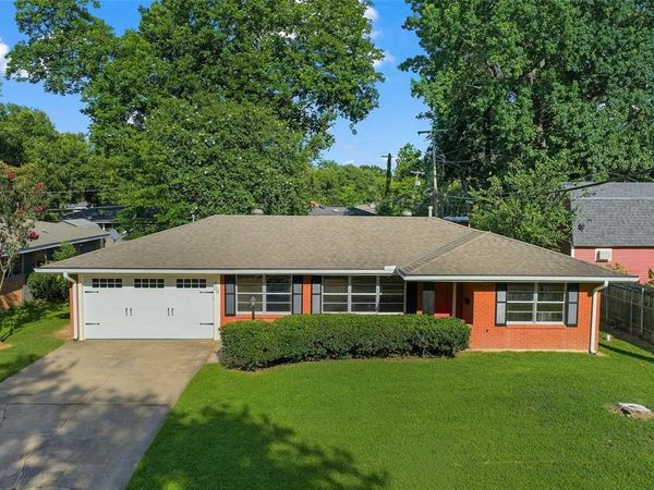 709 Robards Street , Shreveport, LA 71105