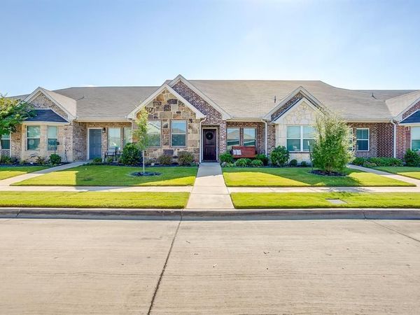 464 Pine Street, Burleson, TX 76028